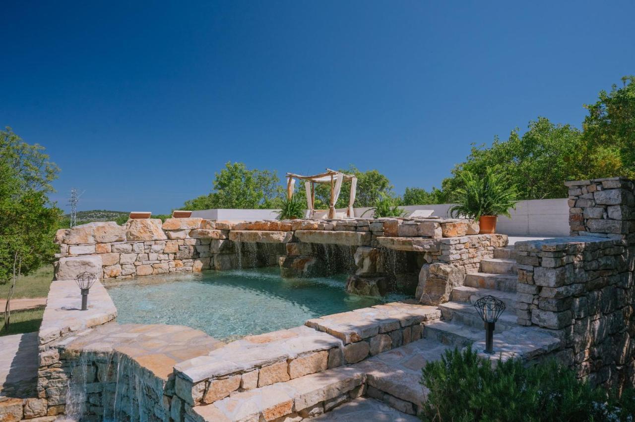 Nono Ban Hotel & Villa Gornji Humac المظهر الخارجي الصورة